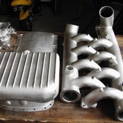 Motorinstandsetzung eines Mercedes 600 9