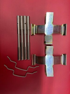 Befestigungssatz für die hinteren Bremsklötze Mercedes 600 W 100