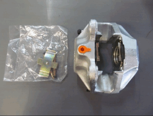 Front right brake caliper - Image 5