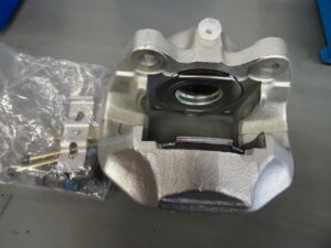 Front right brake caliper - Image 2