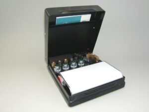 Ersatzteilkasten hydraulische Anlage – Bild 2