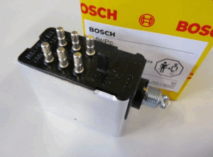 Bosch Universal Flasher and Hazard Warning Relay - Image 4